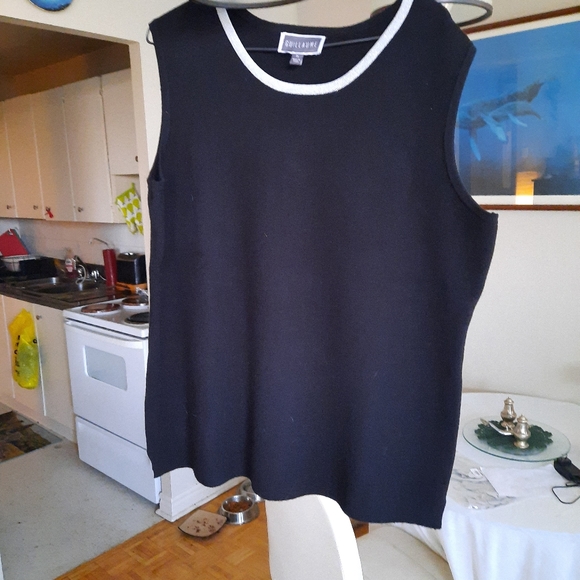 Tops - Picture 4 of 4